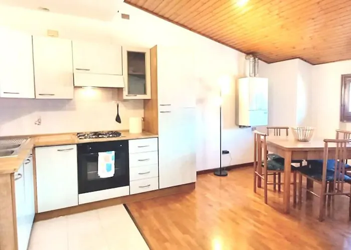 Bella Vista E Parcheggio Privato - Centro