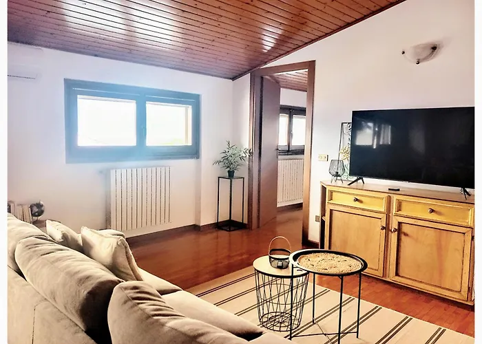 Bella Vista E Parcheggio Privato - Centro *